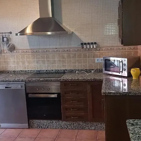 Holiday home Exclusivo Chalet Con Piscina Junto A Centro Comercial, Posibilidad De Cama Supletoria Adicional Piscina Disponible Hasta 15 De Septiembre Alcala de Guadaira