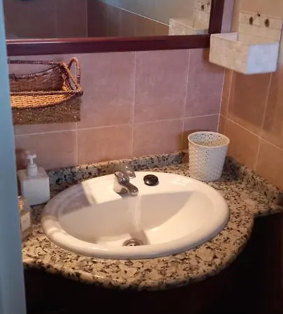 Exclusivo Chalet Con Piscina Junto A Centro Comercial, Posibilidad De Cama Supletoria Adicional Piscina Disponible Hasta 15 De Septiembre